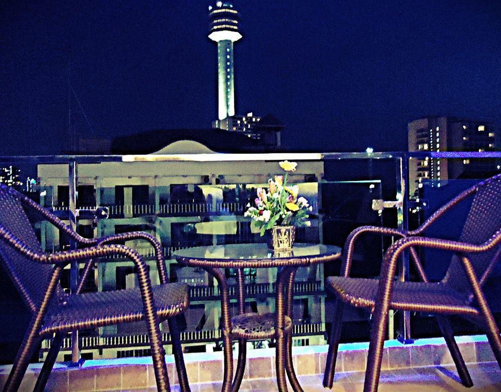 Aya Place Pattaya Exteriör bild
