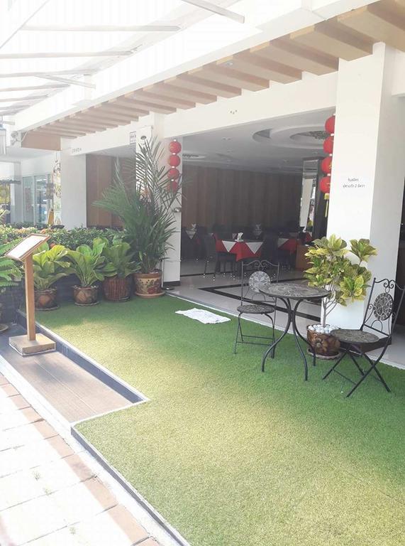 Aya Place Pattaya Exteriör bild