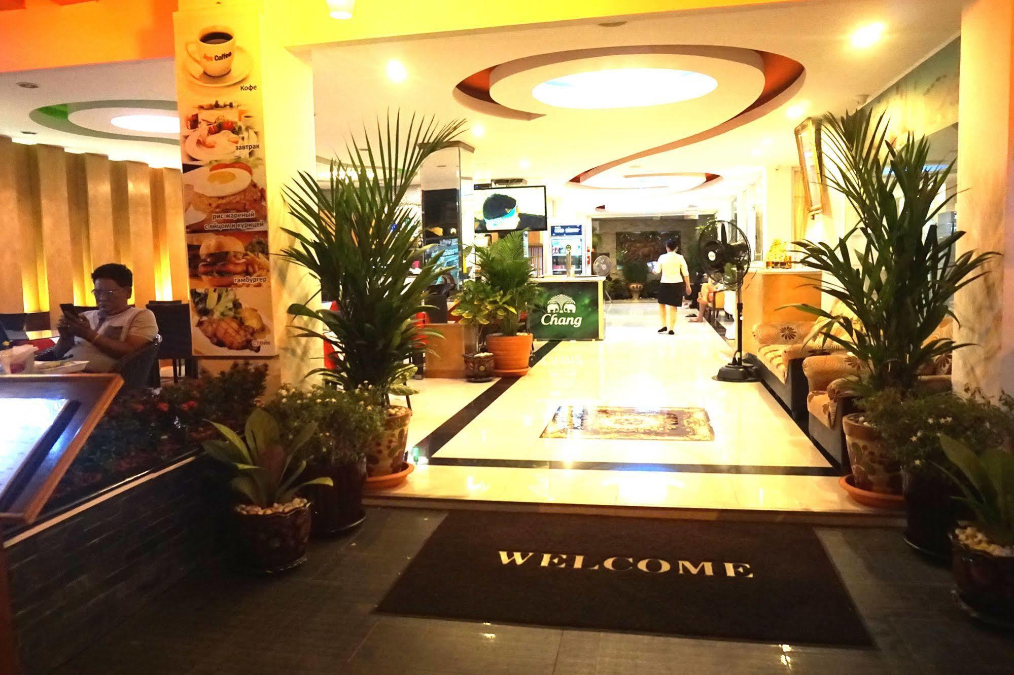 Aya Place Pattaya Exteriör bild