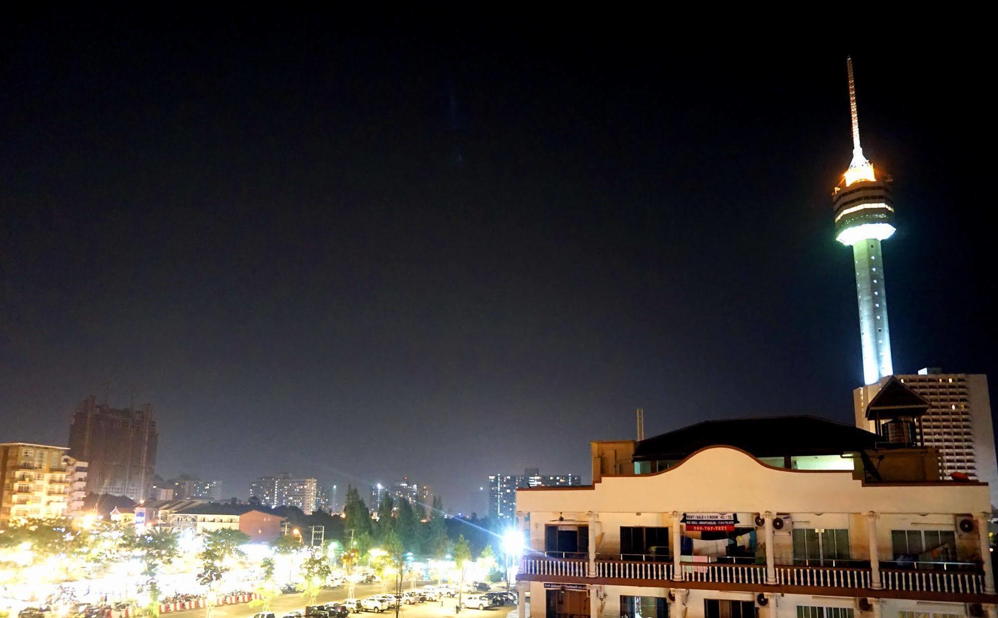 Aya Place Pattaya Exteriör bild